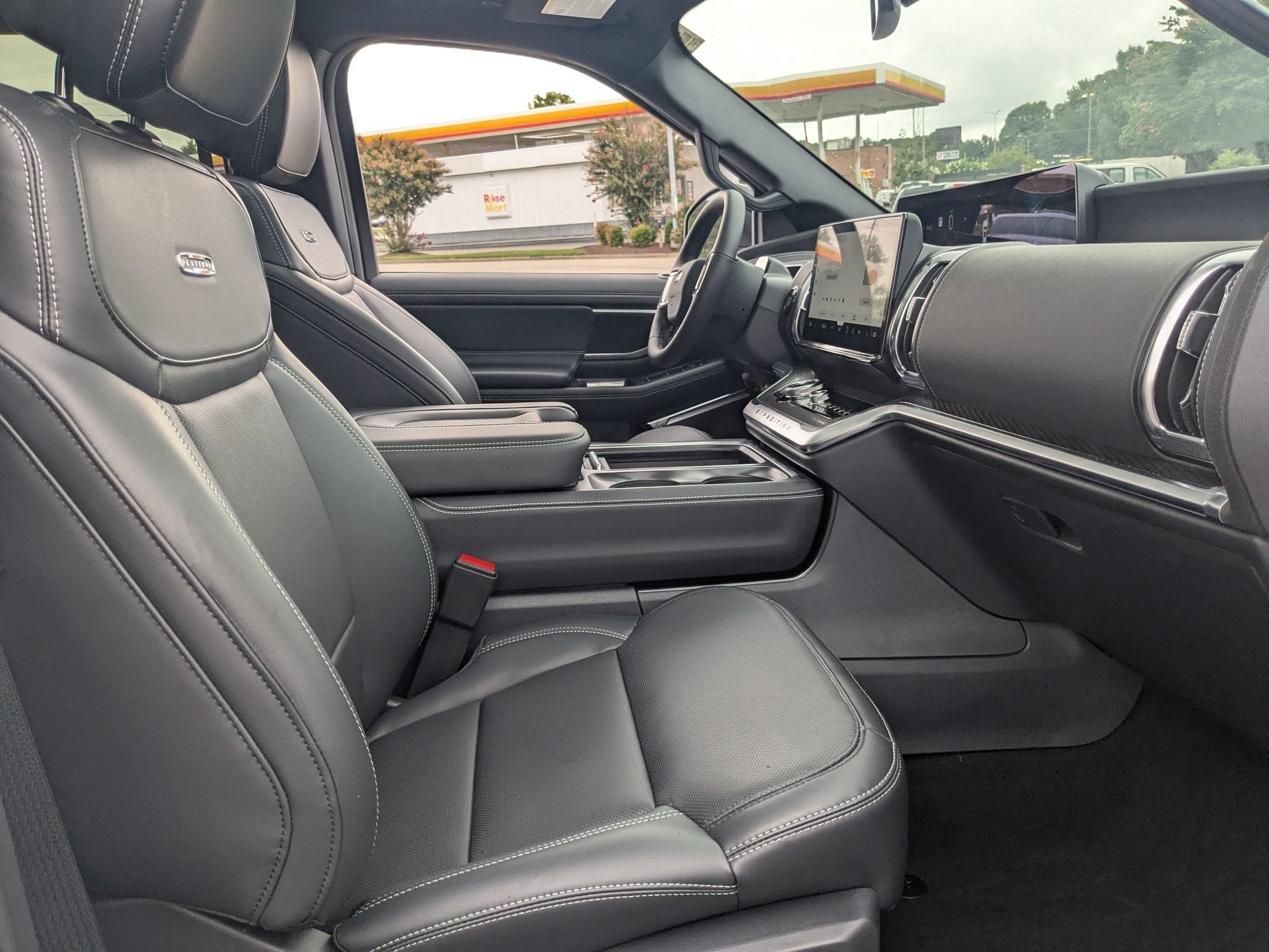 2027 Ford Expedition Platinum