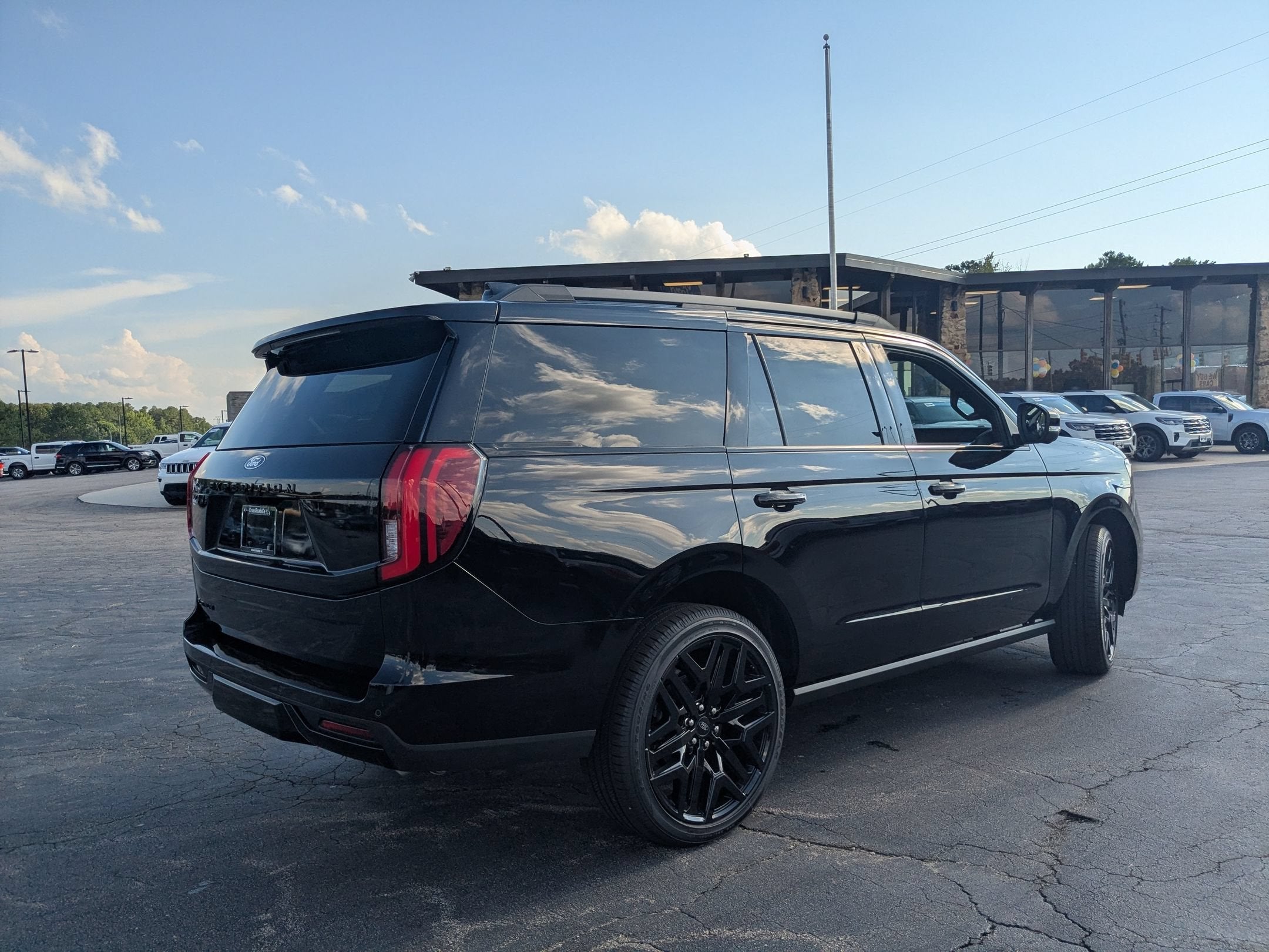 2027 Ford Expedition Platinum