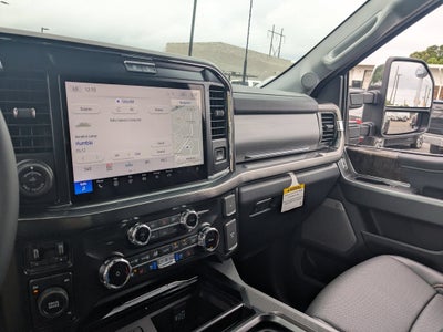 2026 Ford Super Duty F-350 DRW LARIAT