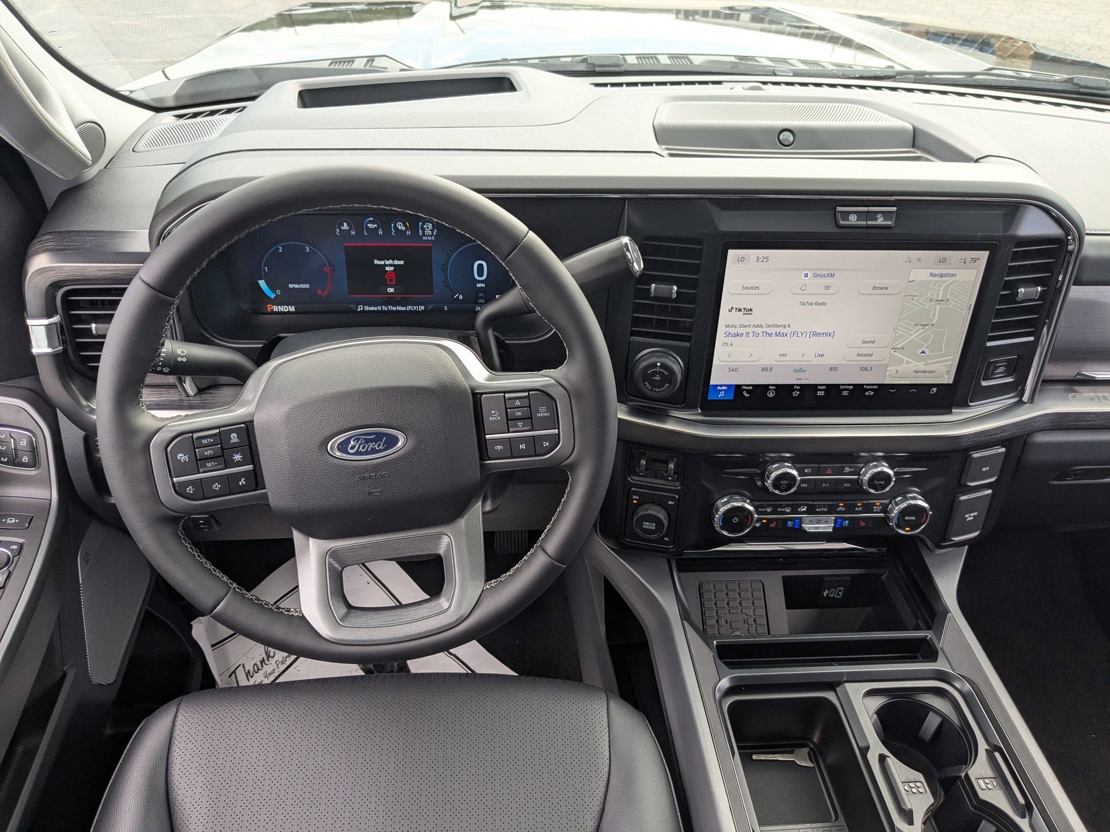 2026 Ford Super Duty F-350 DRW LARIAT