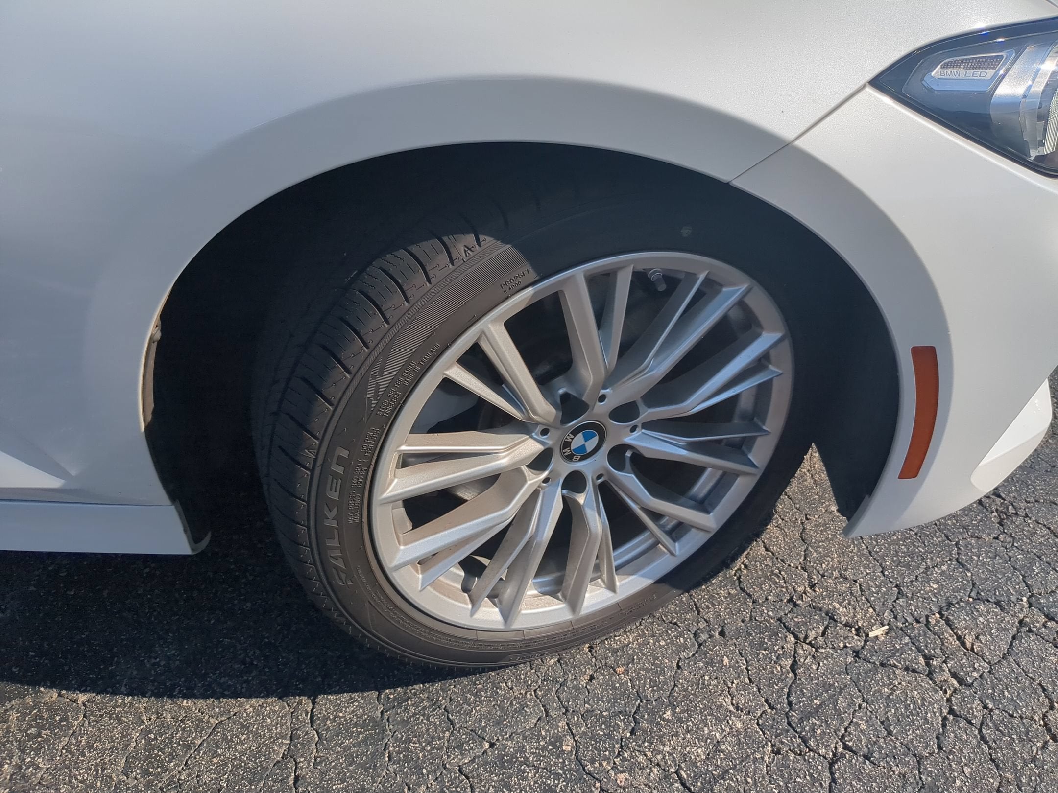 2024 BMW 3 Series 330i