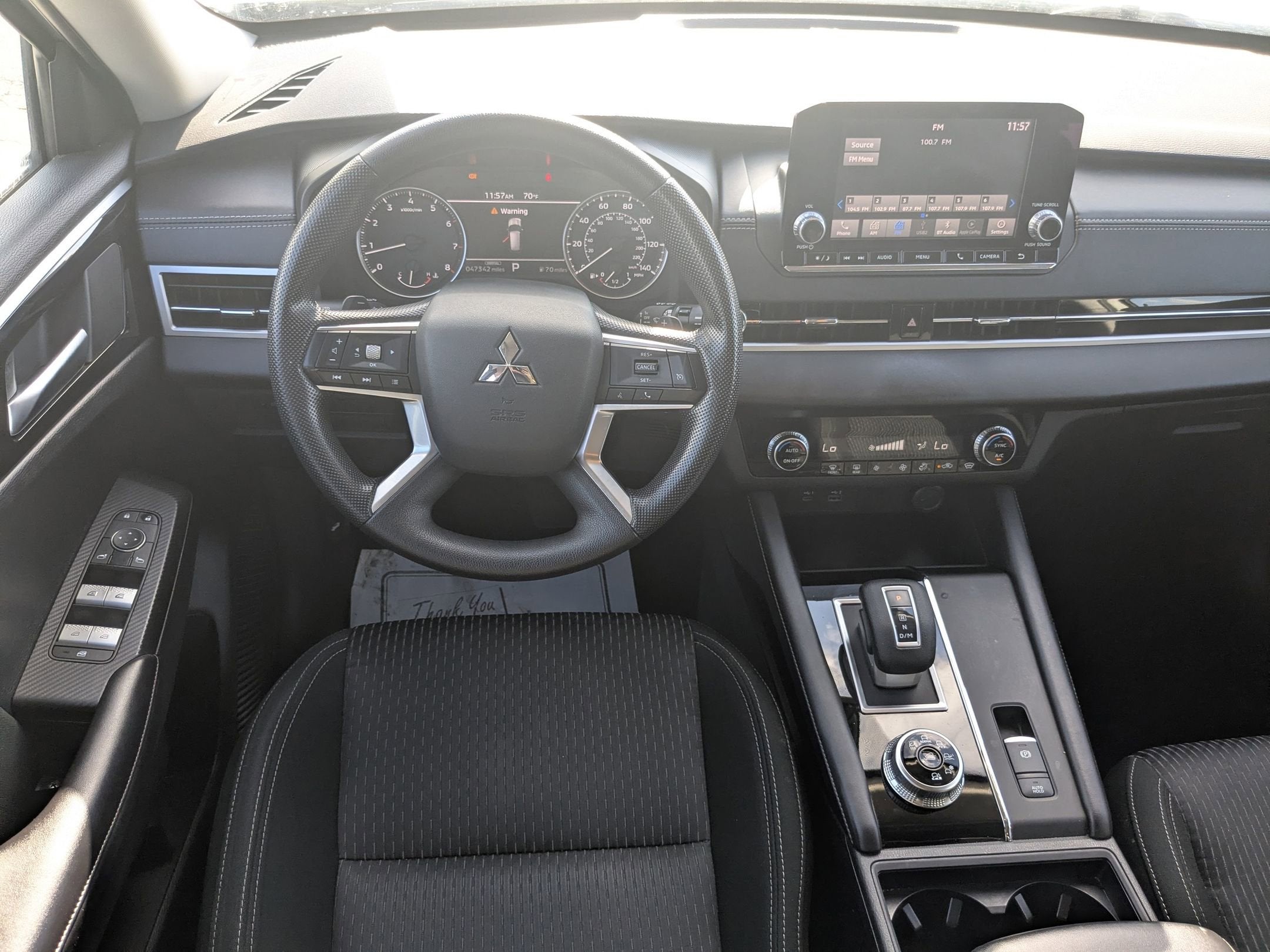 2024 Mitsubishi Outlander ES