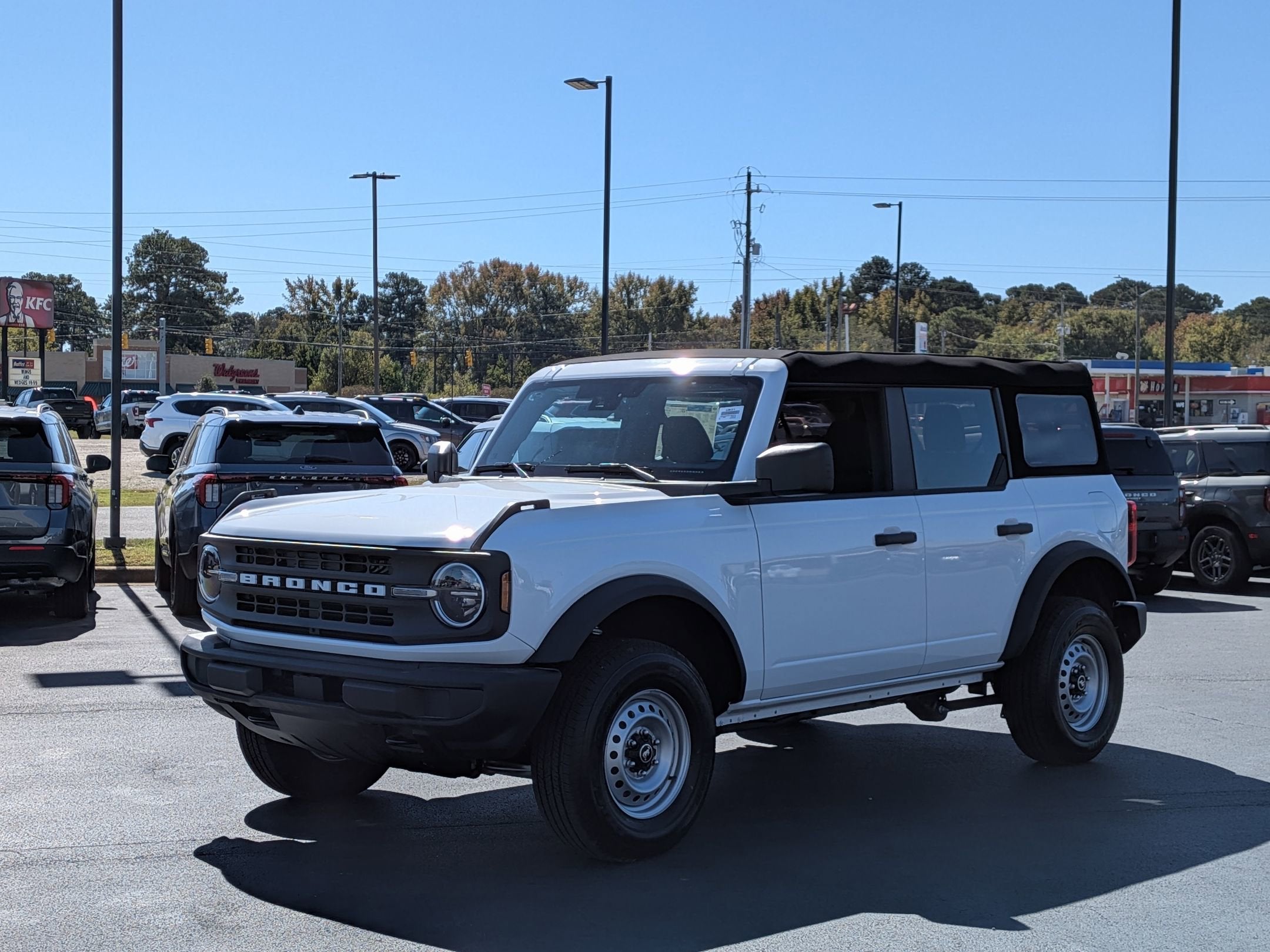 2025 Ford Bronco Base