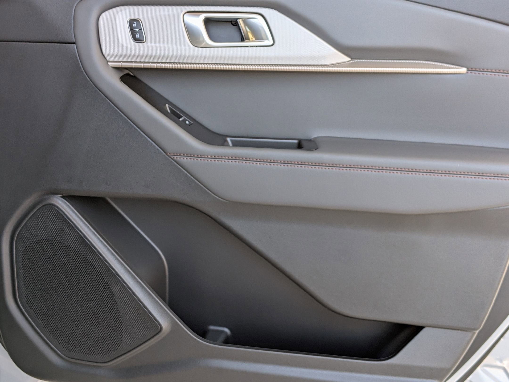 2025 Ford Explorer Active - Crossroads Courtesy Demo