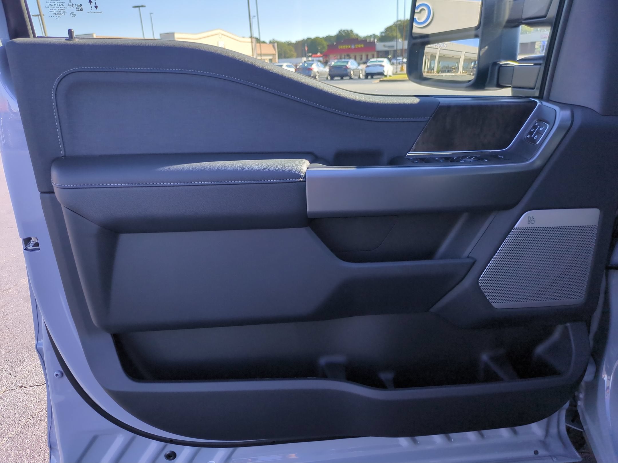 2027 Ford Super Duty F-250 SRW LARIAT