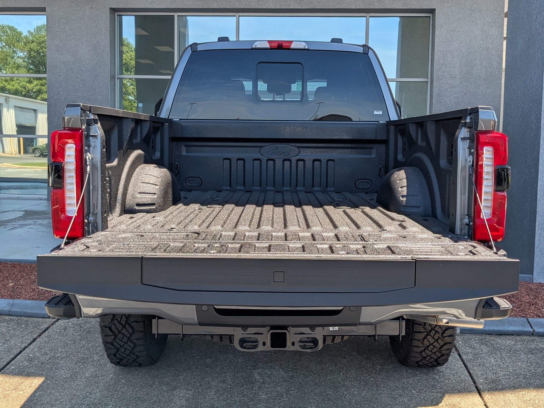 2025 Ford Super Duty F-350 SRW LARIAT