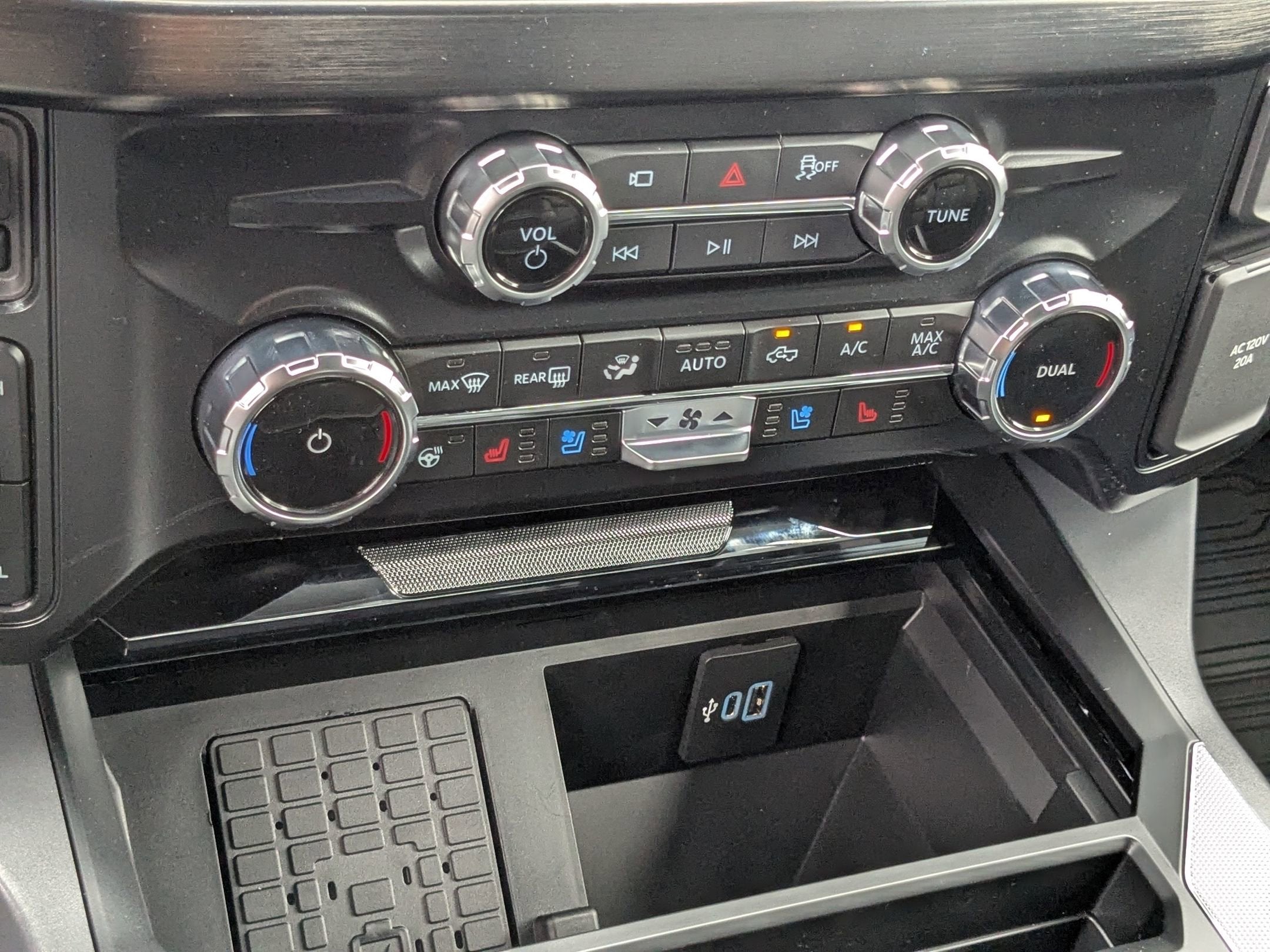 2025 Ford Super Duty F-350 SRW LARIAT