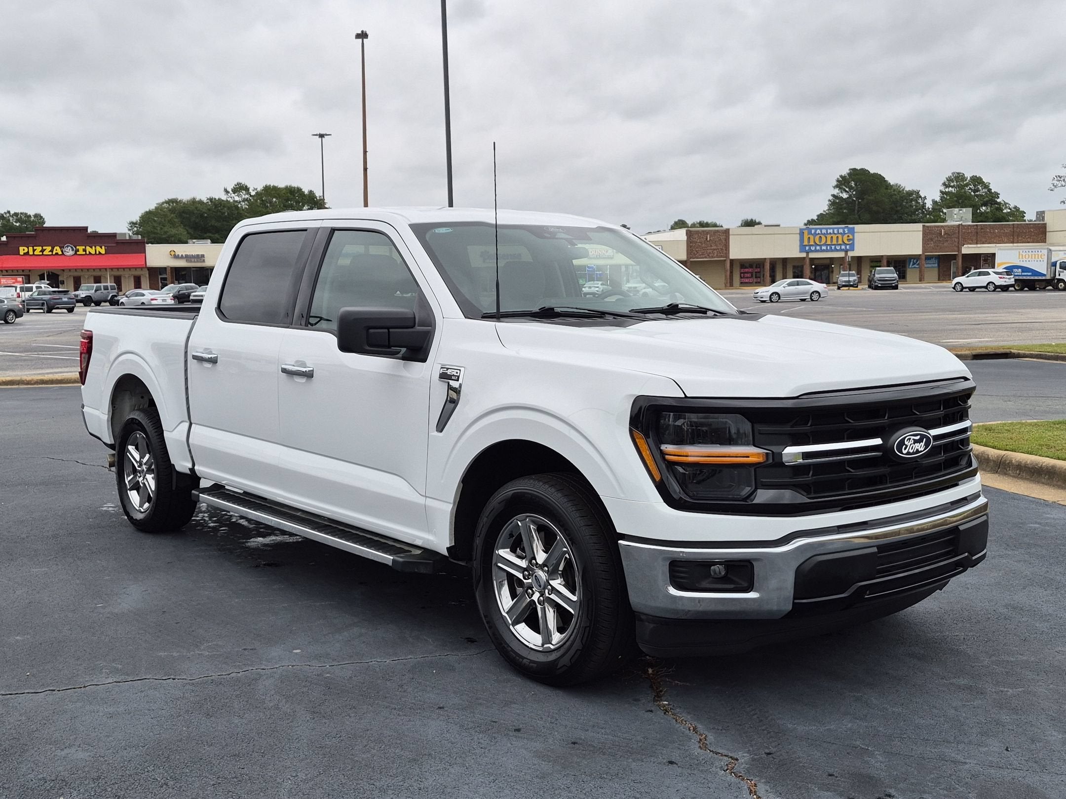 2025 Ford F-150 XLT