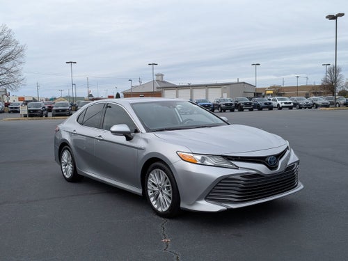 2020 Toyota Camry Hybrid XLE