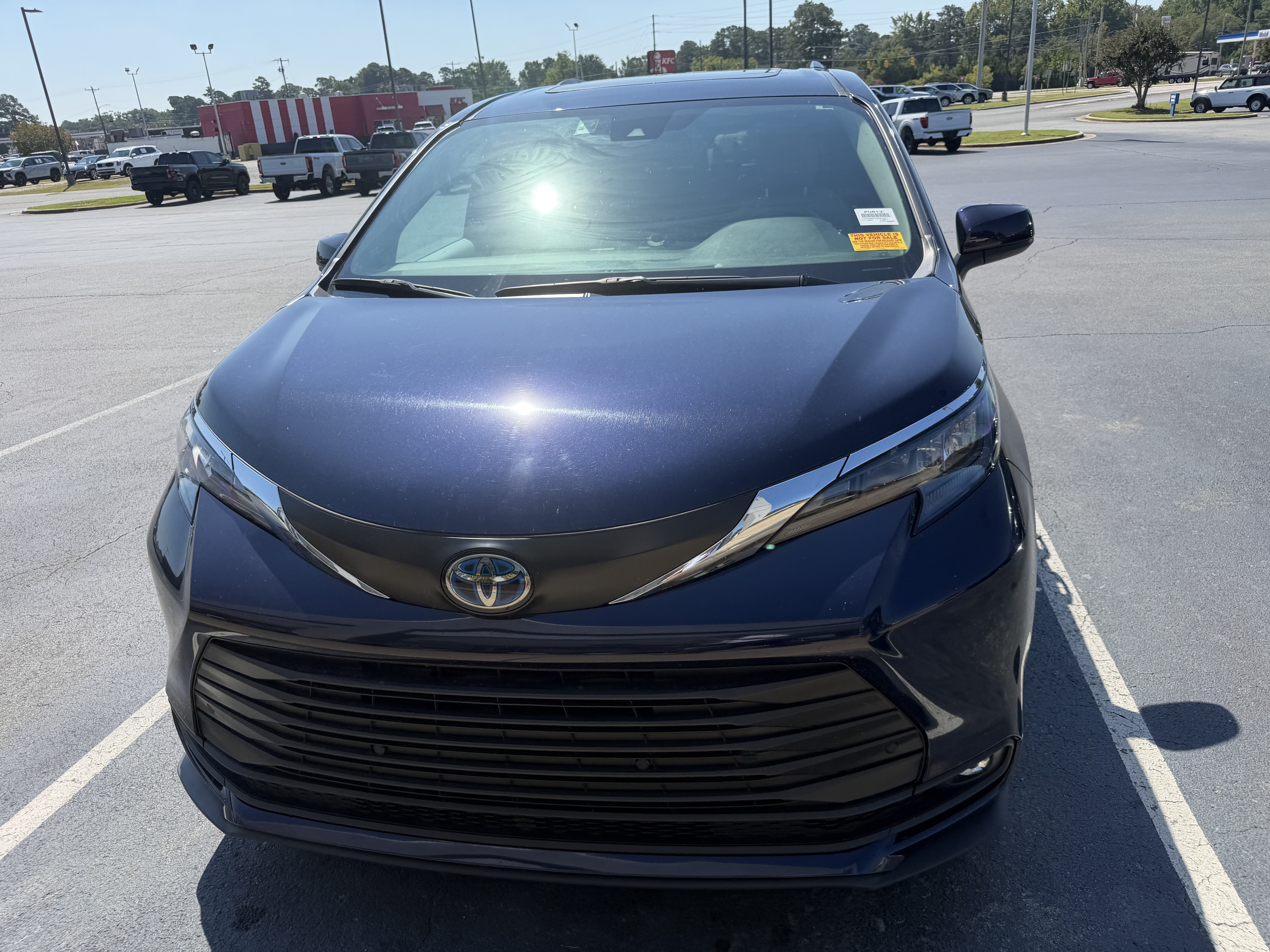 2025 Toyota Sienna XLE