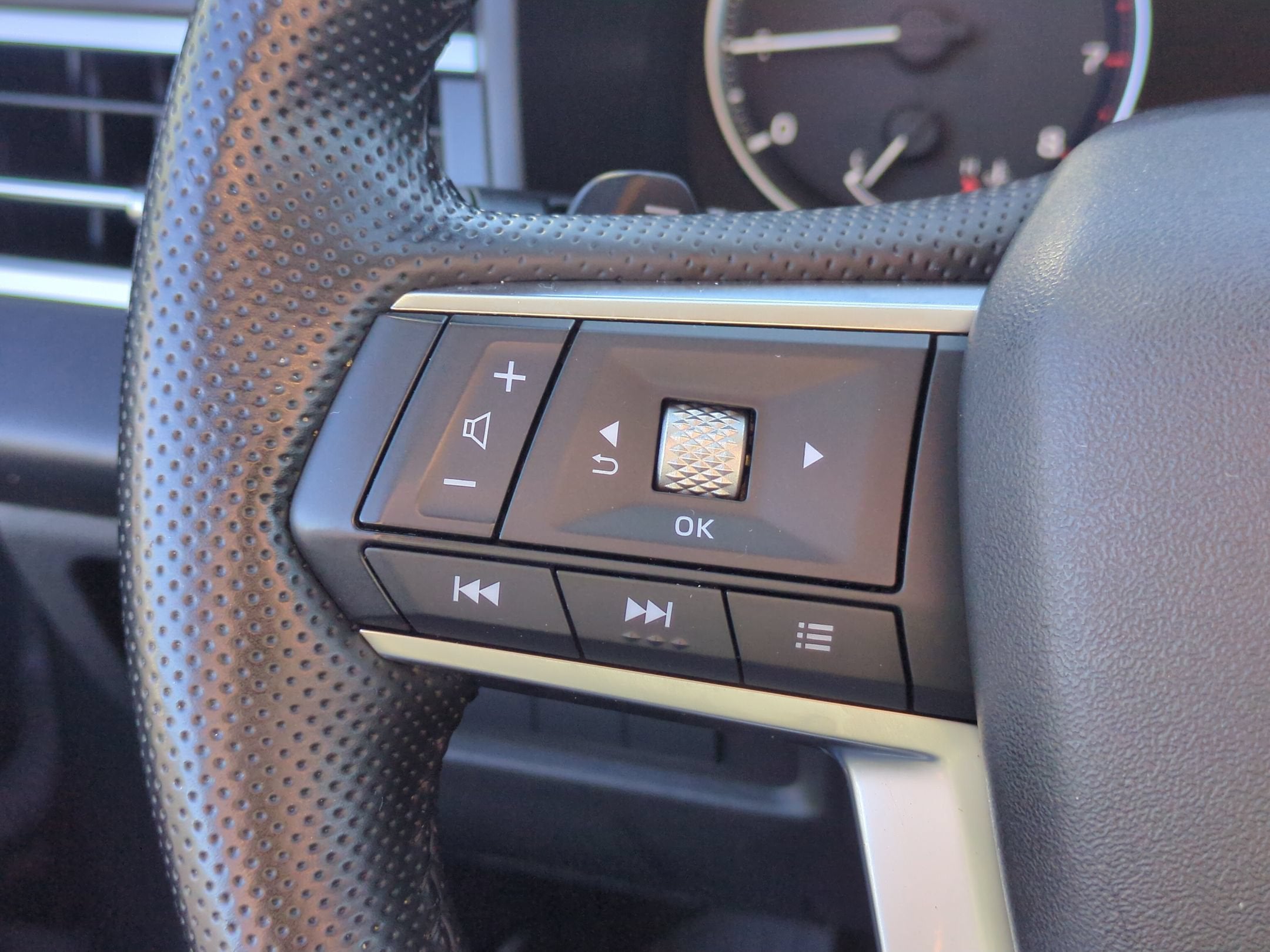 2024 Mitsubishi Outlander SE Black Edition