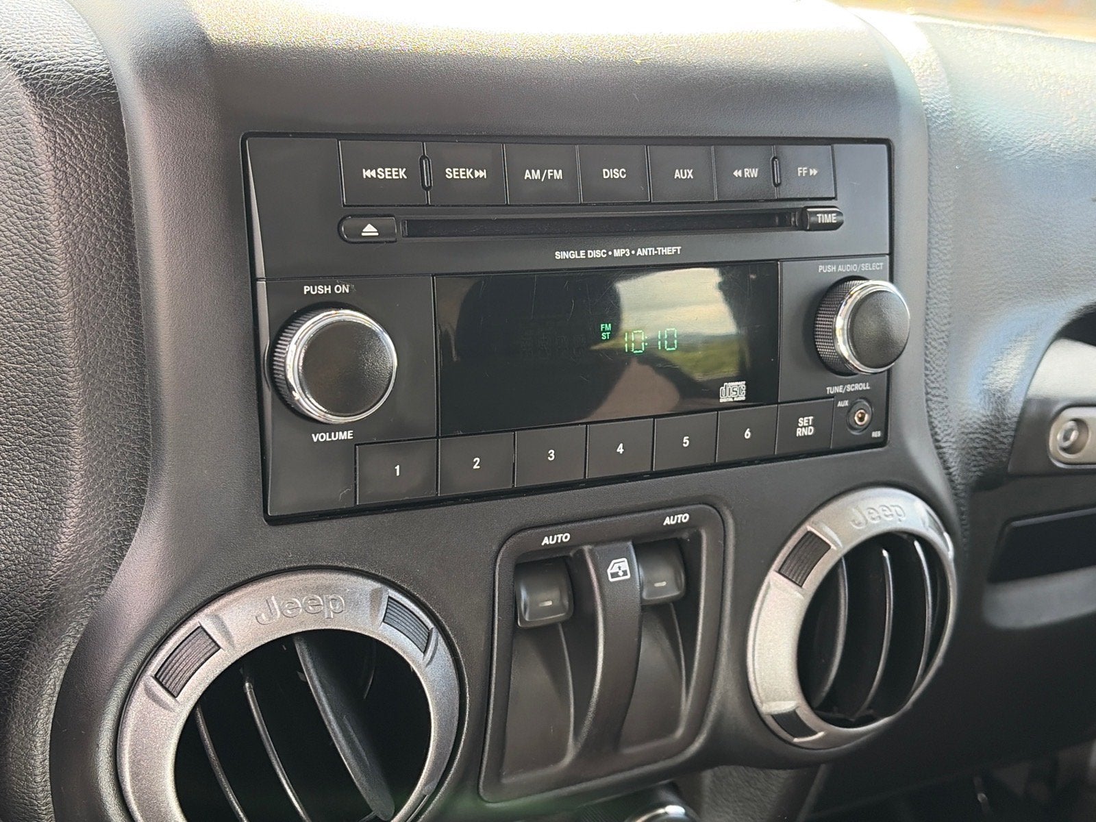 2015 Jeep Wrangler Sport
