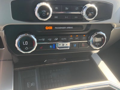 2022 Ford Super Duty F-250 SRW LARIAT