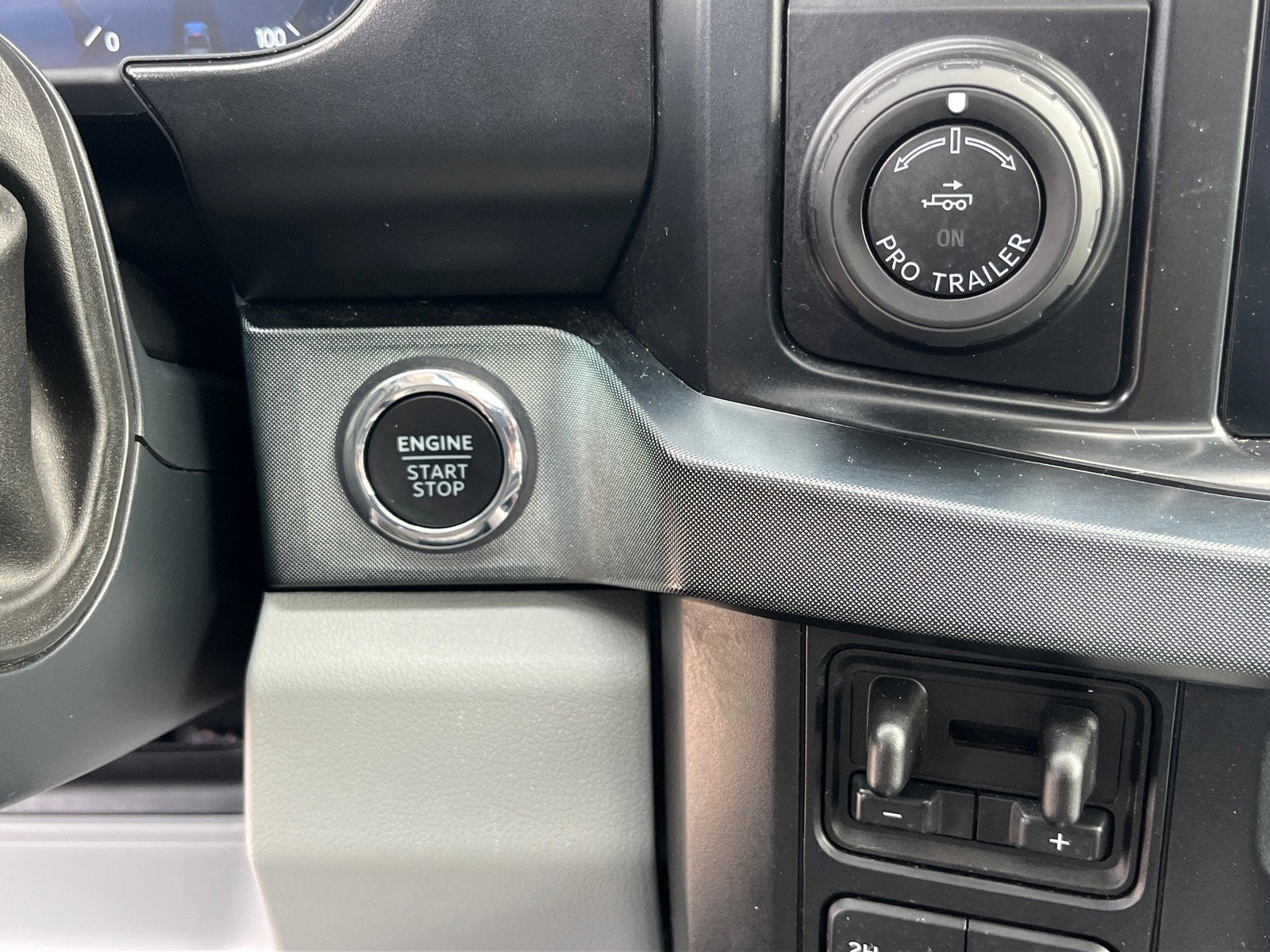 2024 Ford Super Duty F-350 SRW Limited