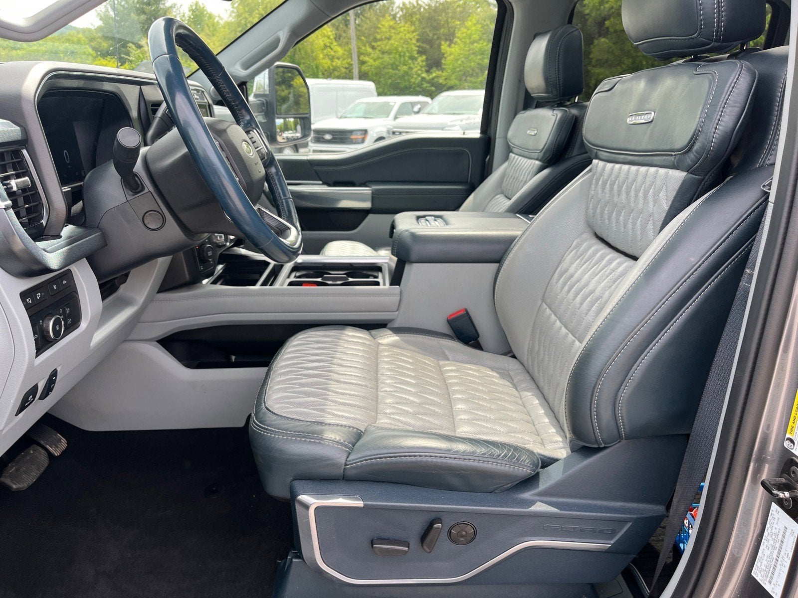 2024 Ford Super Duty F-350 SRW Limited